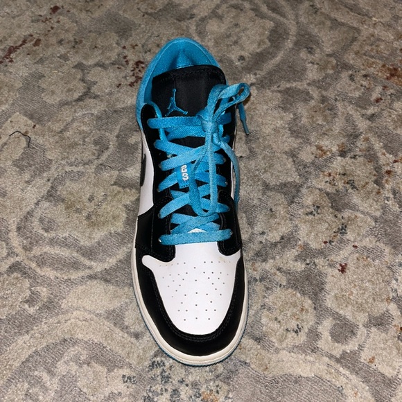 Nike 2020 Air Jordan 1 Low SE 'Laser Blue' - Picture 3 of 7